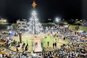 Con gran participación y destacadas presencias, Chovet vivió la 43º edición de la Fiesta del Arbolito.