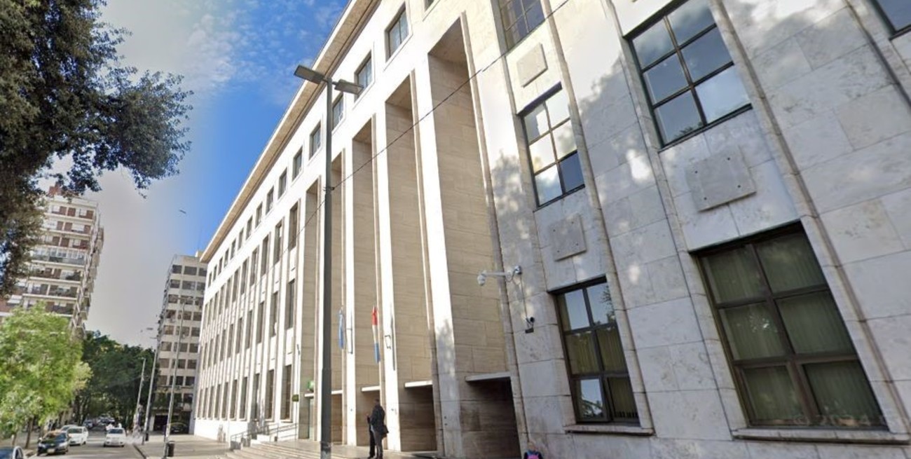 Adoptados después de los 40, la historia de tres rosarinos que ahora son legalmente hermanos