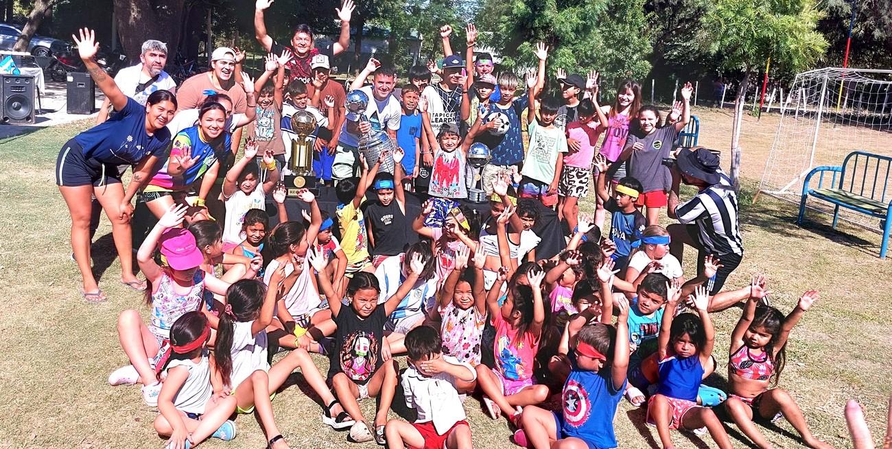 Claudio Bieler visitó la colonia de vacaciones "Abrazo" que funciona en "La Quinta"