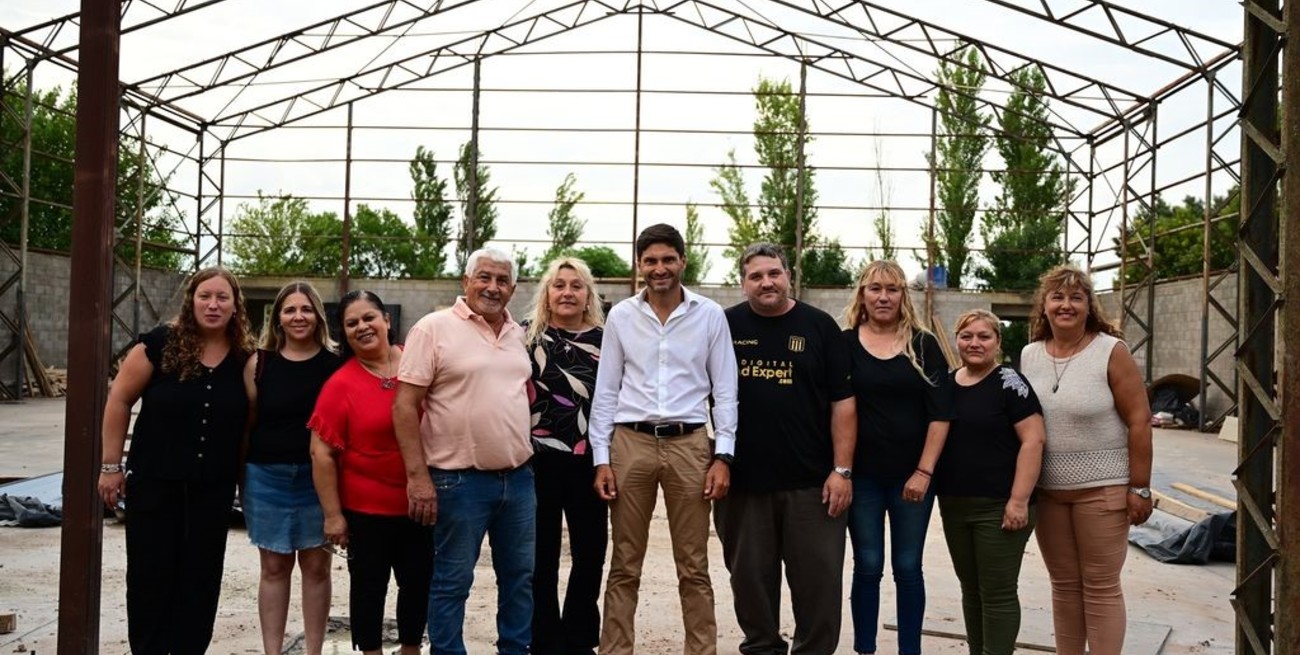 Pullaro visitó Carreras para ratificar obras en el sur santafesino