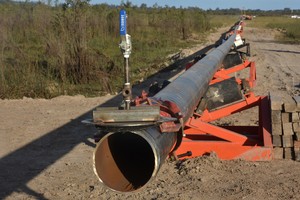Una de las licitaciones es para adquirir caños para gasoductos que tenderá la provincia. Foto: Luis Cetraro