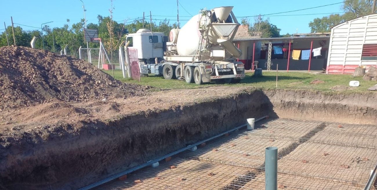 Pirola anunció el comienzo de la obra de un nuevo natatorio en San Mariano