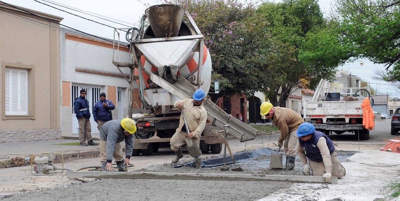 Con un monto de casi $900 millones, repararán más de 4 mil m2 de calles