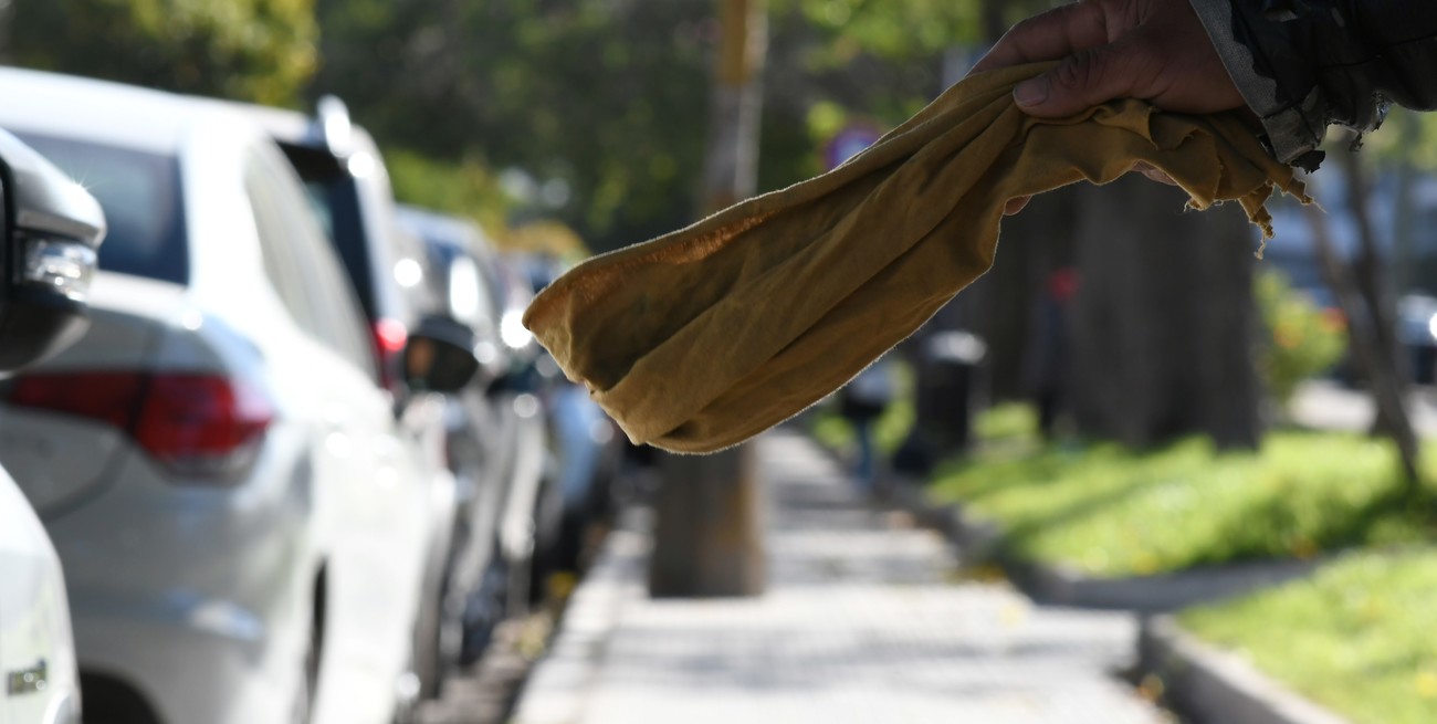 Aceptable convocatoria y quejas por el pago de 20 "lucas" para estacionar