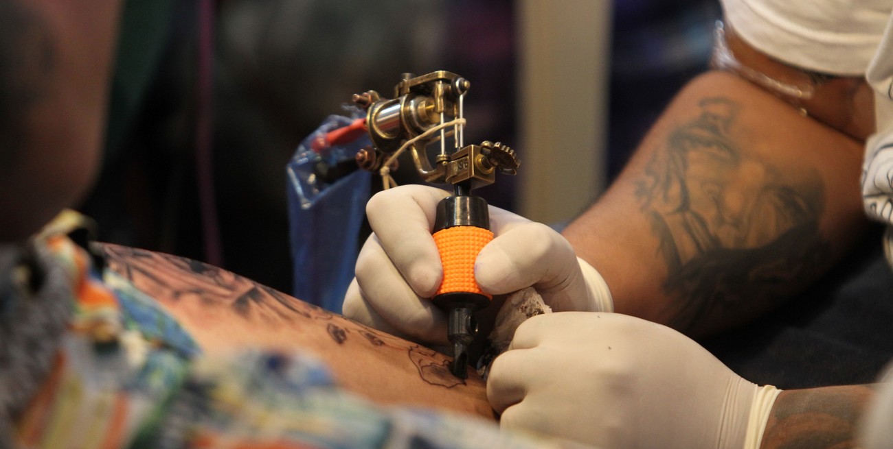 Época de "pieles marcadas": por qué casi un tercio de los argentinos tiene tatuajes
