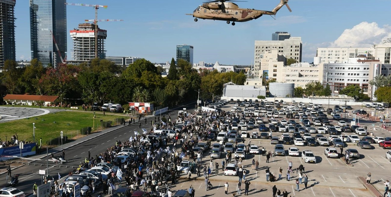 Israel confirma que ocho de los rehenes que debía liberar Hamás están muertos