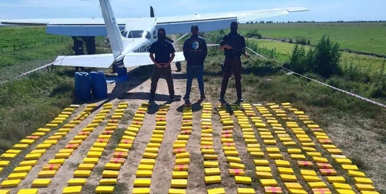 Una avioneta aterrizó en Entre Ríos con 359 kilos de cocaína