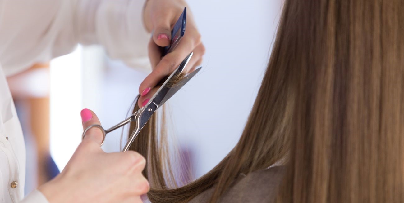Calendario lunar febrero 2025: los mejores días para cortarse el cabello