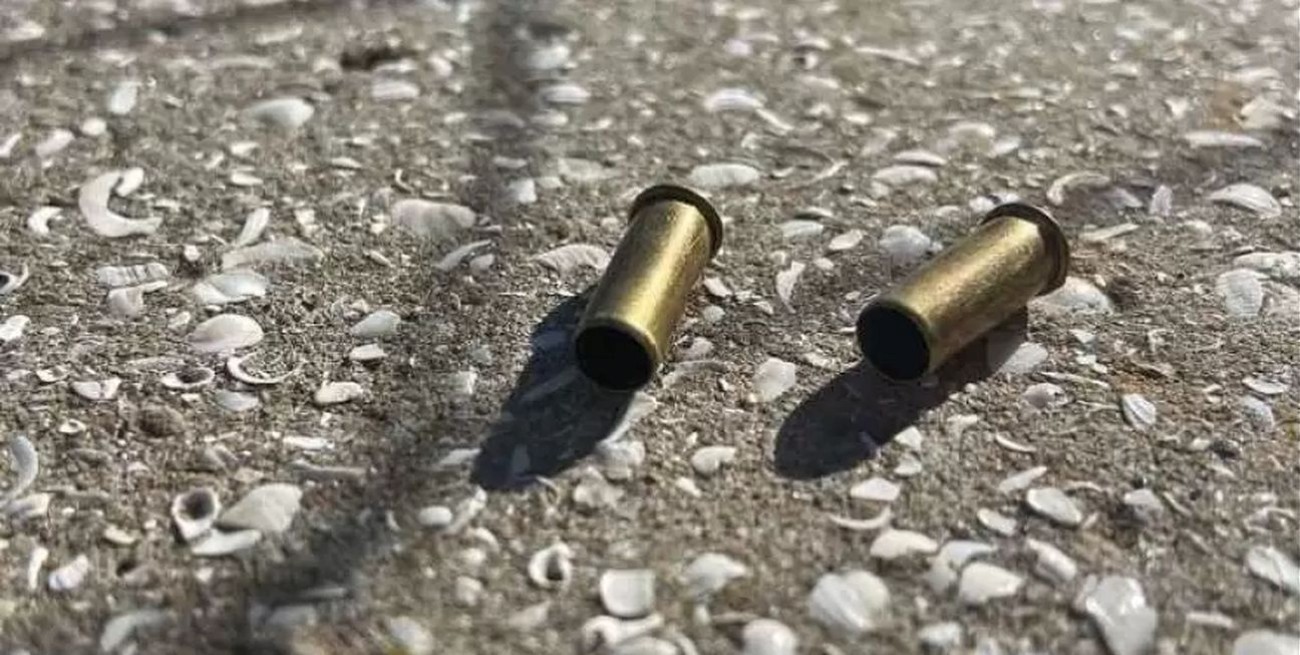 Monte Vera: feroz balacera contra una vivienda; hallan casi 20 vainas servidas