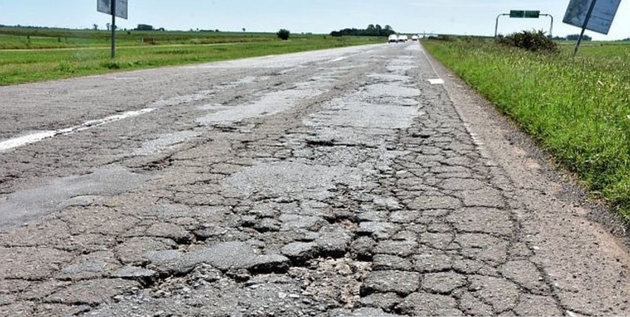 Arden las redes sociales pero pocos plantean la necesidad de una reforma tributaria