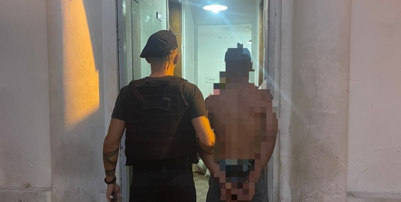 Un incidente familiar, una pistola, un cuchillo y un joven detenido