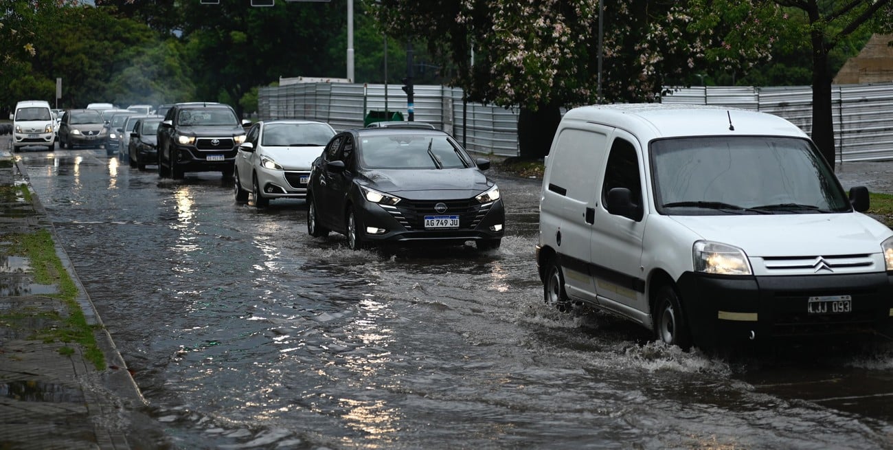 Rige un alerta amarilla por tormentas para los departamentos Rosario, Constitución, San Lorenzo e Iriondo