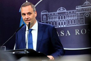 Adorni le puso palabras a la reunión que Milei mantuvo con gobernadores tras el triunfo electoral.