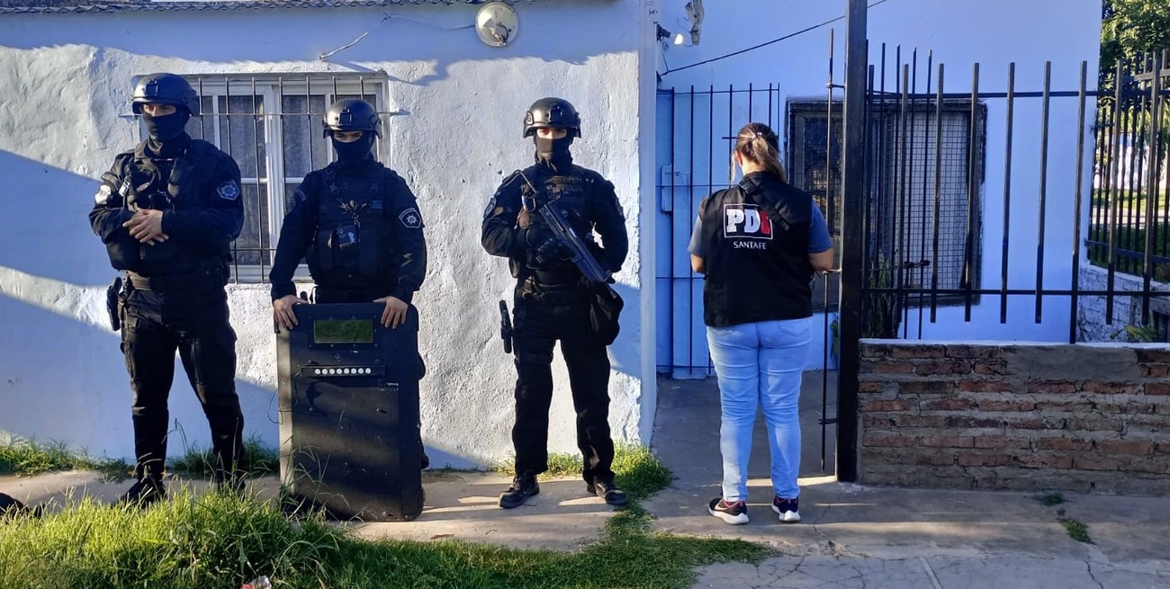 Detuvieron a tres "tira-tiros" acusados de balear una casa y herir a un joven