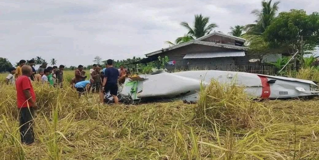 Cuatro muertos tras el choque de una avioneta en Filipinas