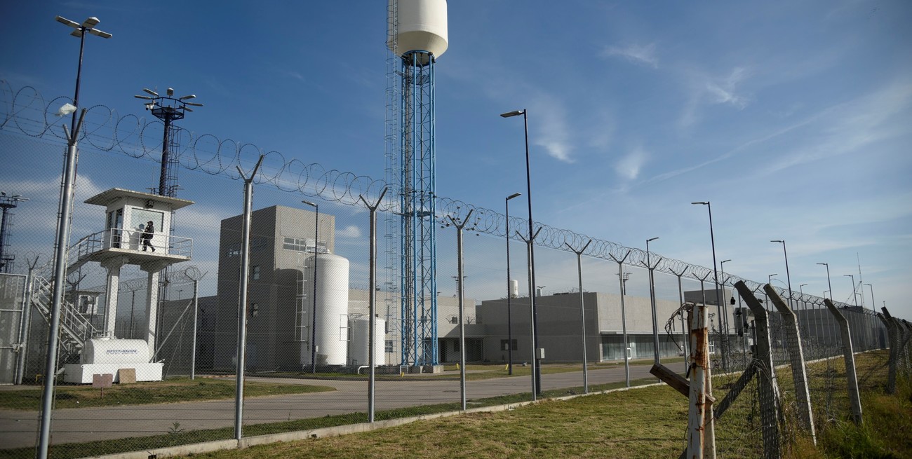 Las personas detenidas serán alojadas en cárceles según el sexo al momento del arresto
