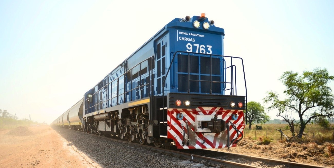 Milei pone en marcha la privatización del sistema ferroviario argentino de cargas