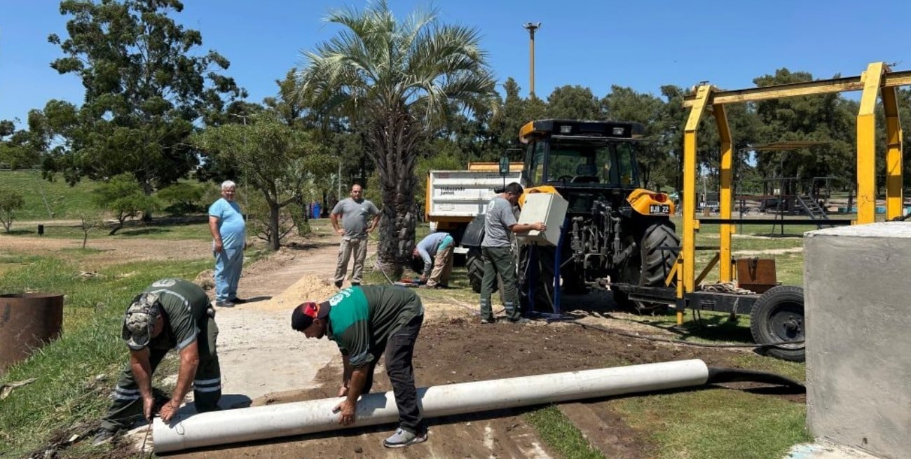 Instalan un sistema de bombeo en los piletones del Parque del Sur