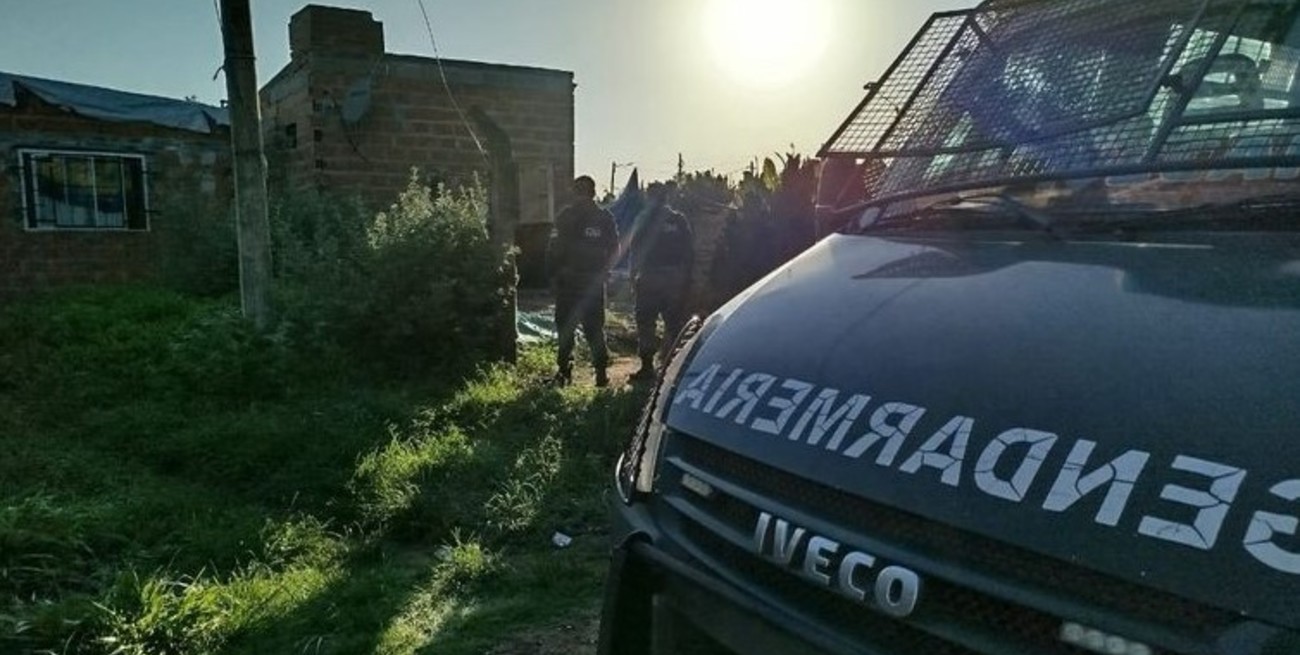 Hallaron gran cantidad de marihuana y cocaína durante cuatro allanamientos en Firmat