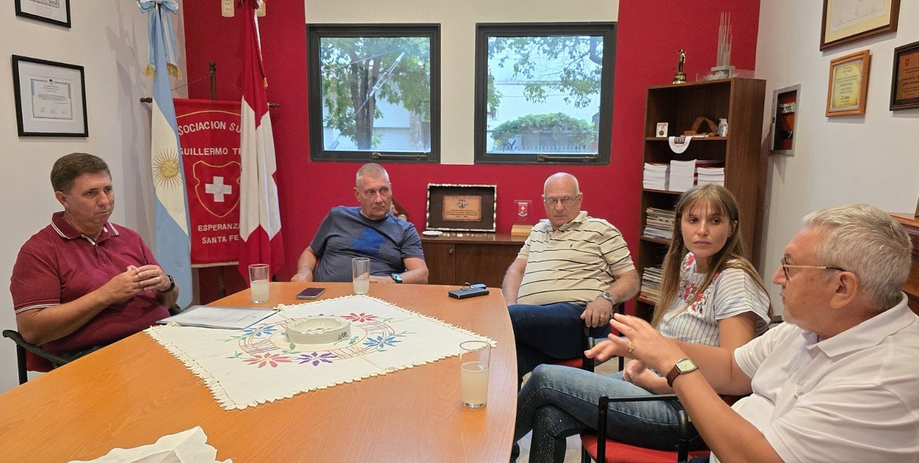 Pirola en Esperanza: "el crecimiento de cada institución fortalece a toda la comunidad"