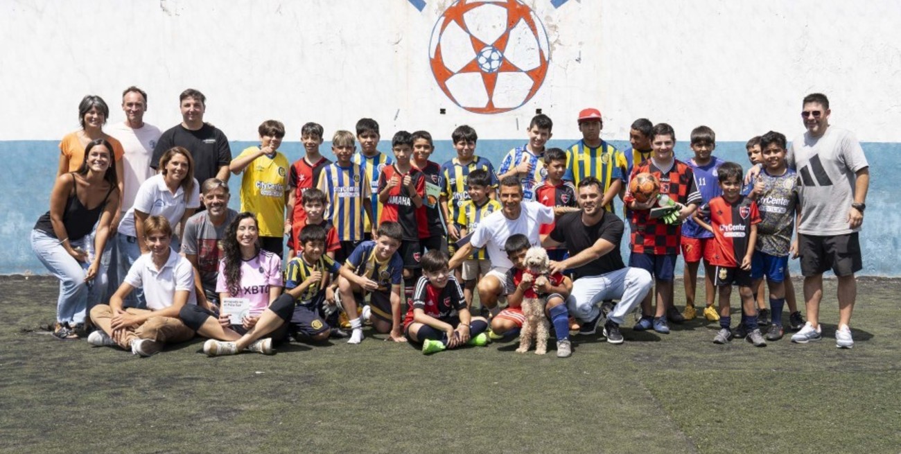 Niños de Central y Newell's compartieron una jornada de fútbol y lecturas