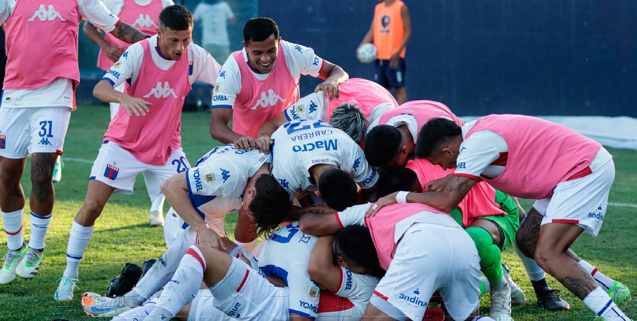 Tigre goleó a Independiente Rivadavia y se metió en el podio de la Zona A