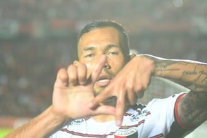 Sanguina metió el segundo gol del Sabalero. Foto: Manuel Fabatía