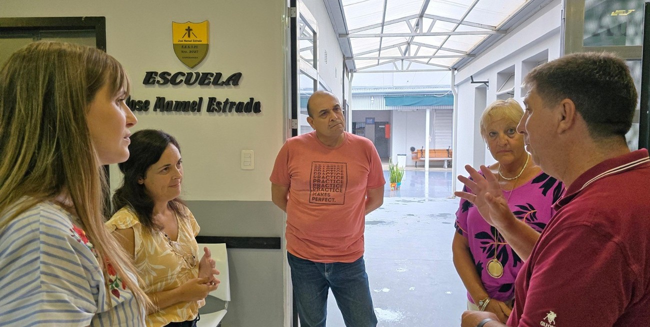 Pirola y Van Strate visitaron la Escuela José Manuel Estrada y analizaron mejoras en infraestructura