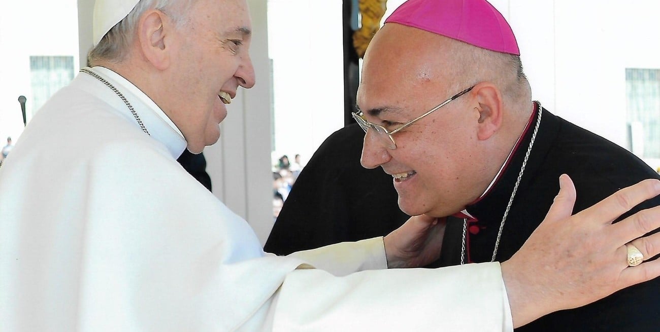 Mons. Fenoy: “Estoy rezando por el Papa Francisco, mucha gente lo está haciendo”