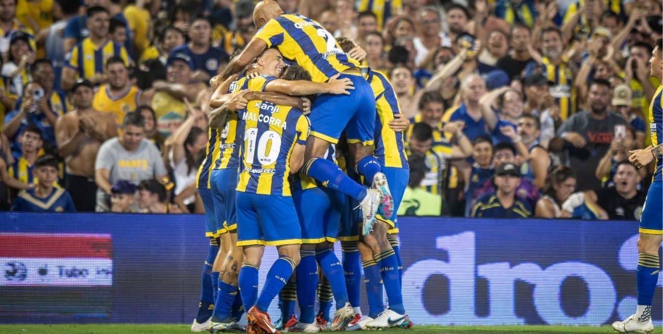 Rosario Central venció a Sarmiento y se mantiene en la cima