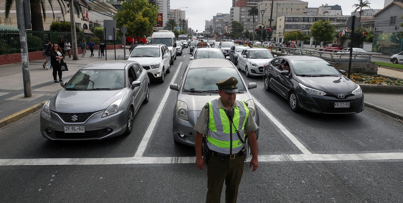 Chile declara estado de excepción y toque de queda  por el apagón masivo