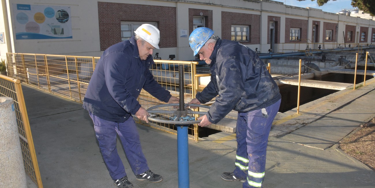 Reducción de presión de agua en un sector de la ciudad este jueves