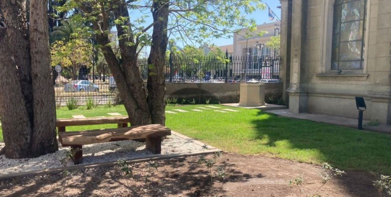 Venado Tuerto: el cinerario de la Catedral recibe las cenizas de los fieles difuntos