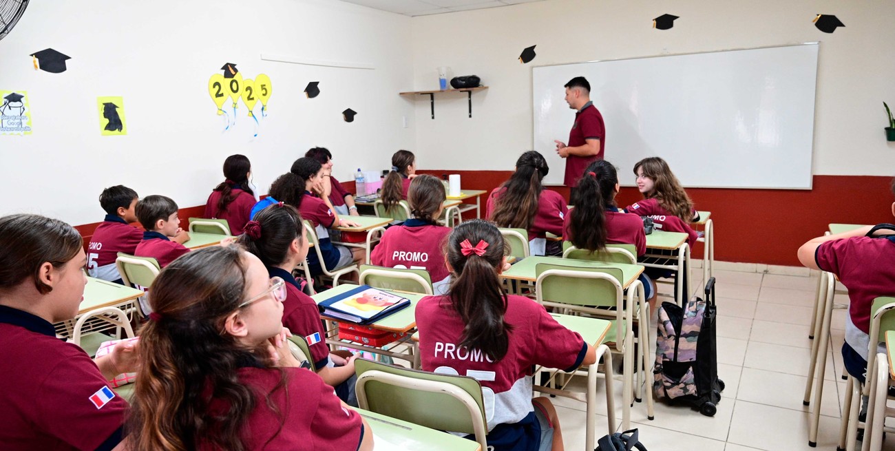 Qué enfoques utilizan las provincias para enseñar a leer y escribir