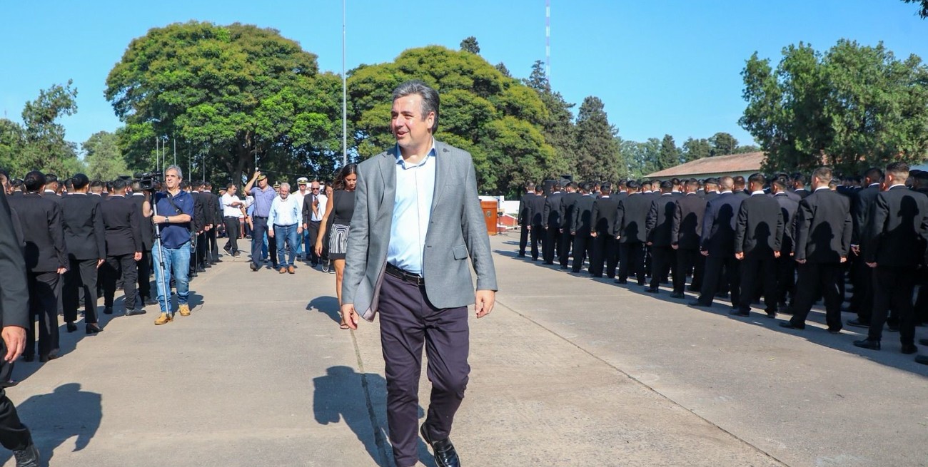 Cococcioni abogó por "una Policía más profesionalizada, ordenada, disciplinada y ejemplar en la calle"