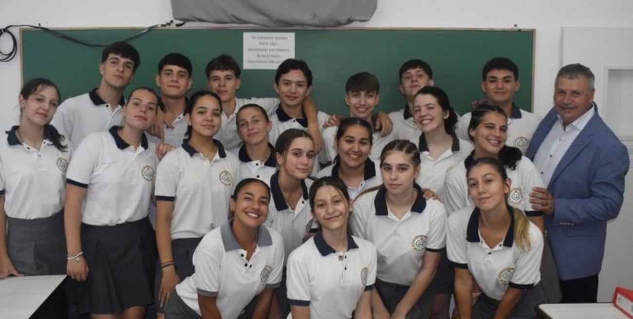 La EESOPI de Chovet inauguró nuevos baños en un esfuerzo conjunto