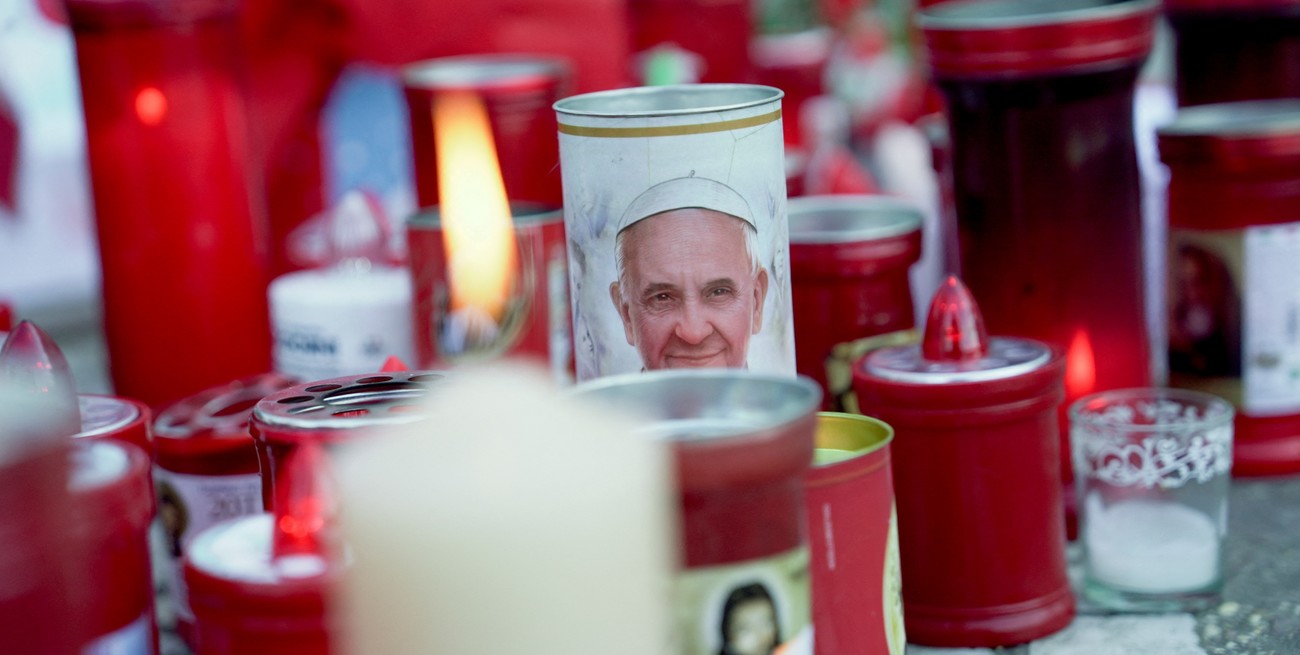 Noche tranquila para Francisco en el hospital Gemelli, según parte de este viernes