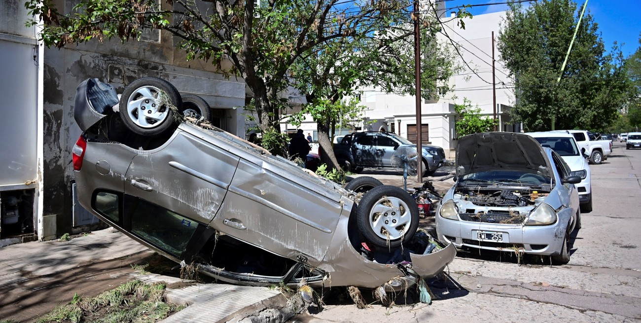 Bahía Blanca: ascendió a 12 el número de muertos tras el brutal temporal
