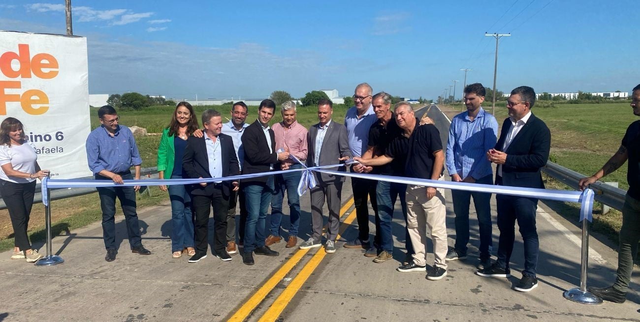 Enrico participó de la inauguración de la pavimentación del nuevo Camino Industrial N°6