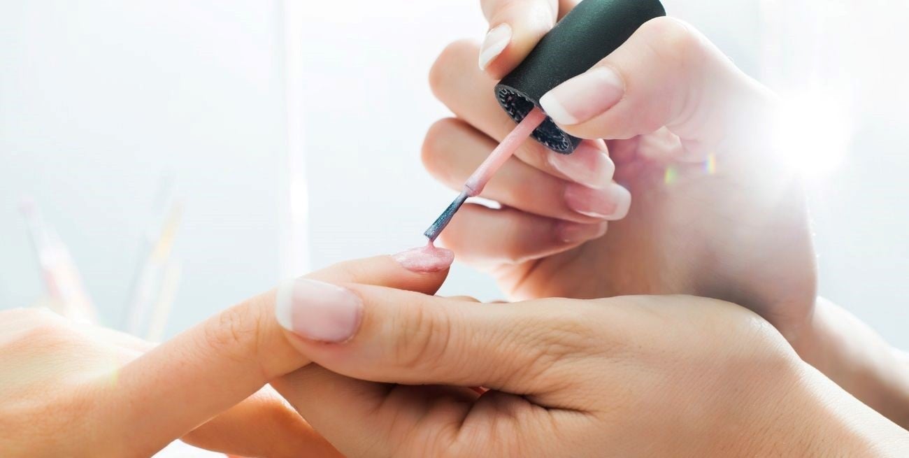 El método japonés que fortalece y embellece tus uñas