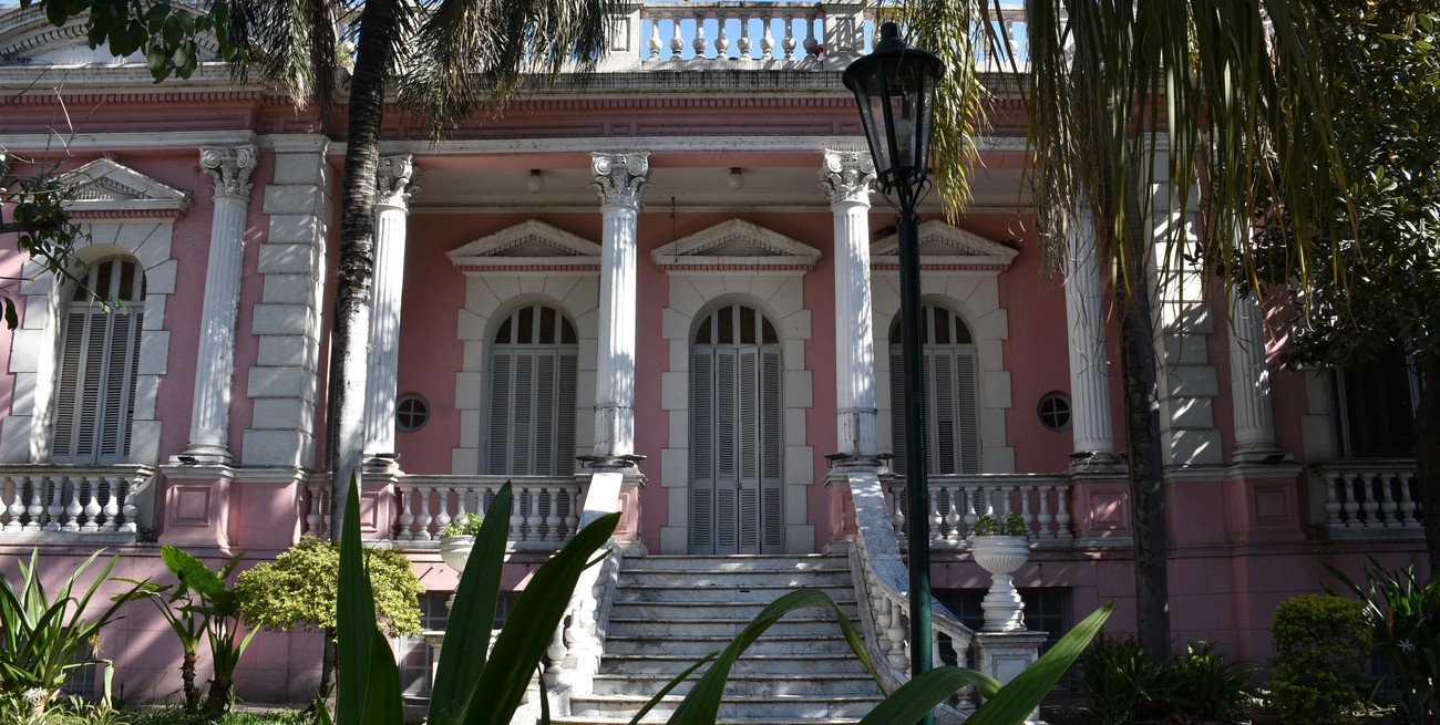 Se abre la convocatoria para el Salón Anual del Litoral en la Alianza Francesa
