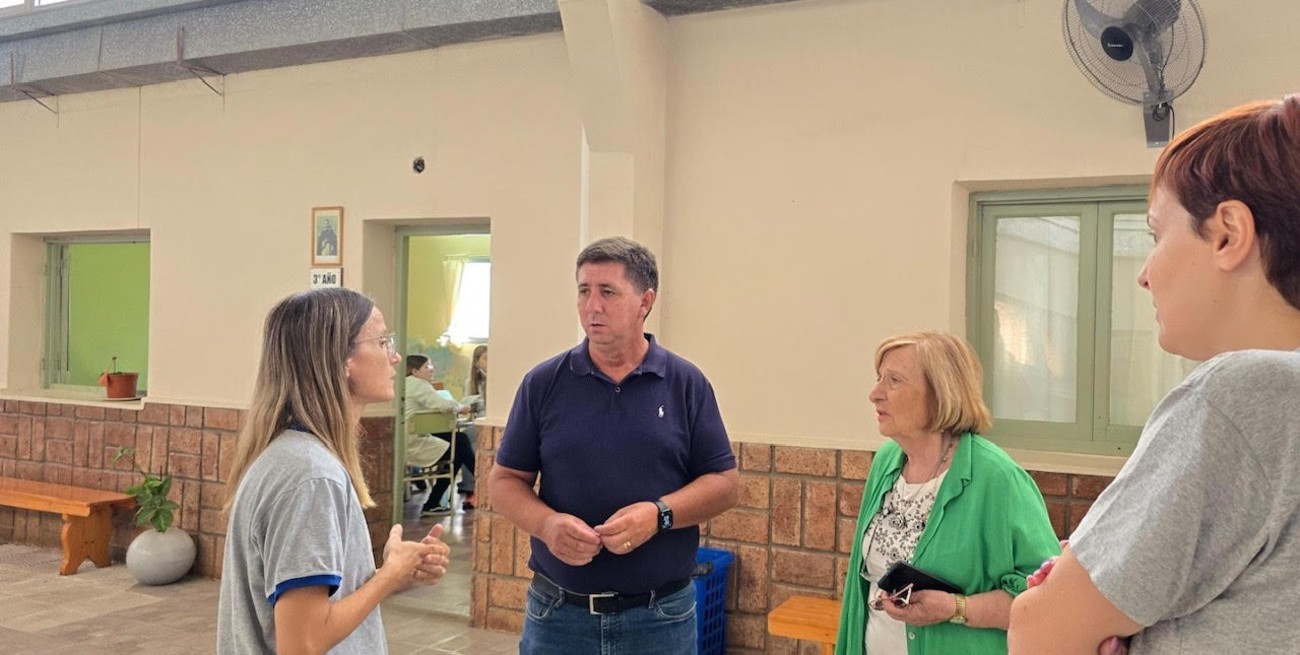 Pirola visitó Providencia y María Luisa