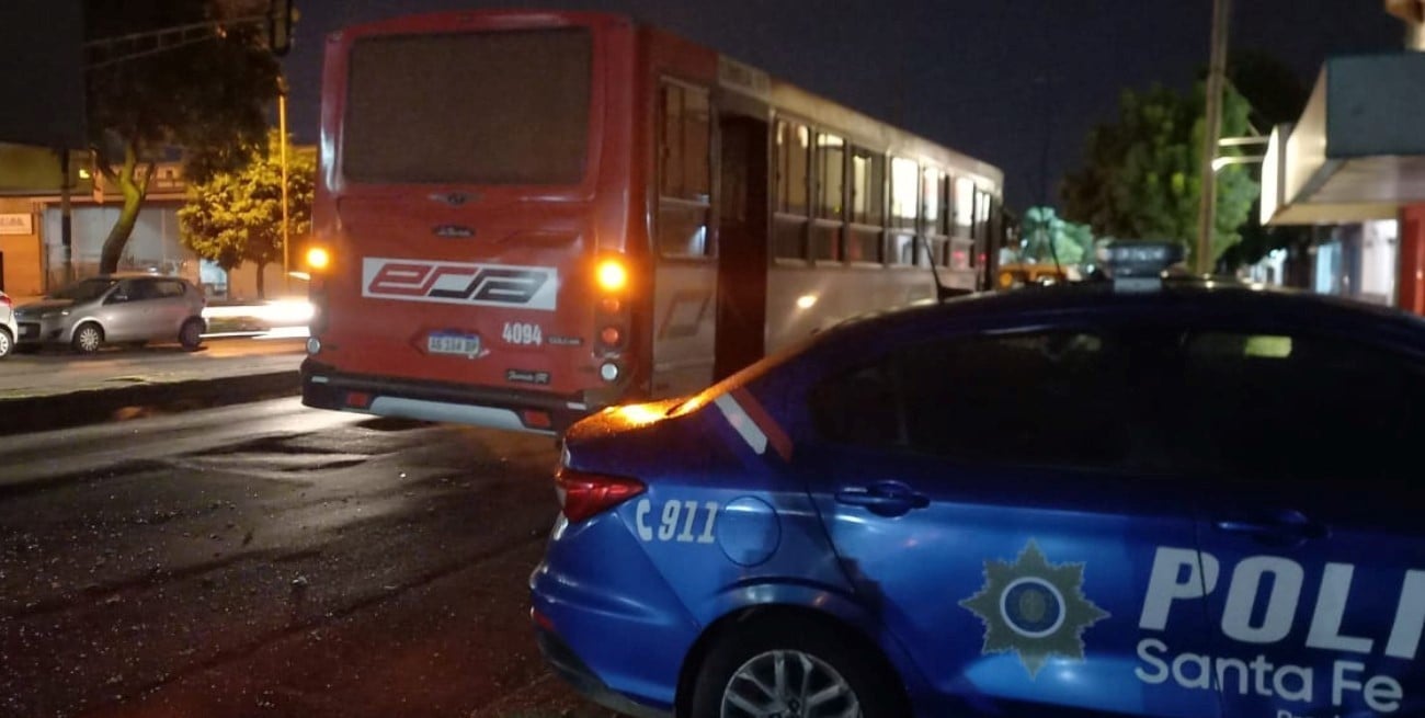 Falta de iluminación y accidentes: en menos de 24hs dos choques frente a la Seccional 9na.