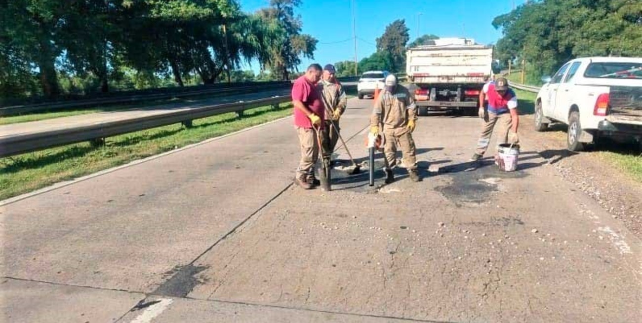 Repararon el bache en la Av. de la Constitución, donde se produjo el impactante accidente