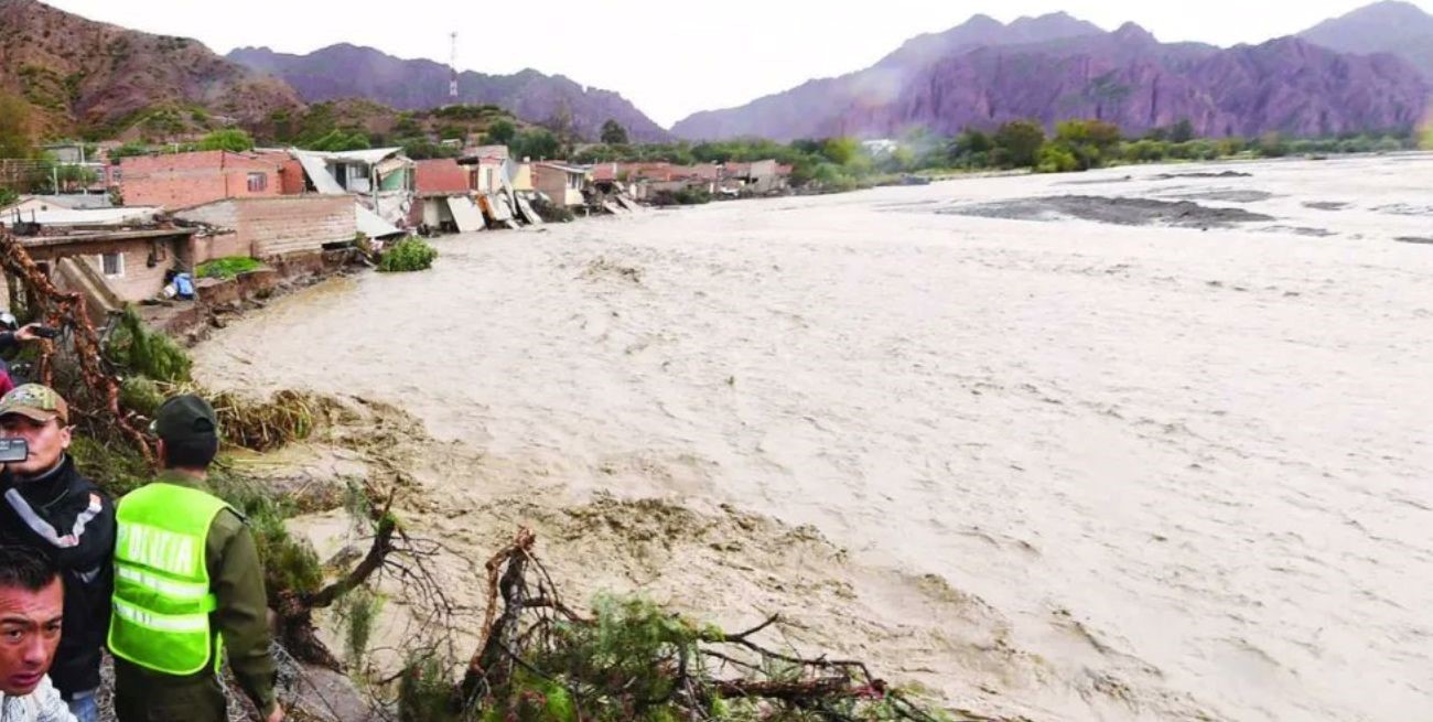Crecida histórica del río Pilcomayo en Salta: más de 600 familias afectadas y comunidades aisladas