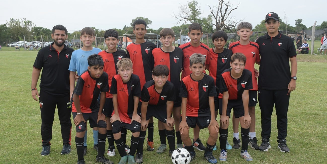 El carnaval también se juega en la Liga: gran inicio del torneo de verano de inferiores