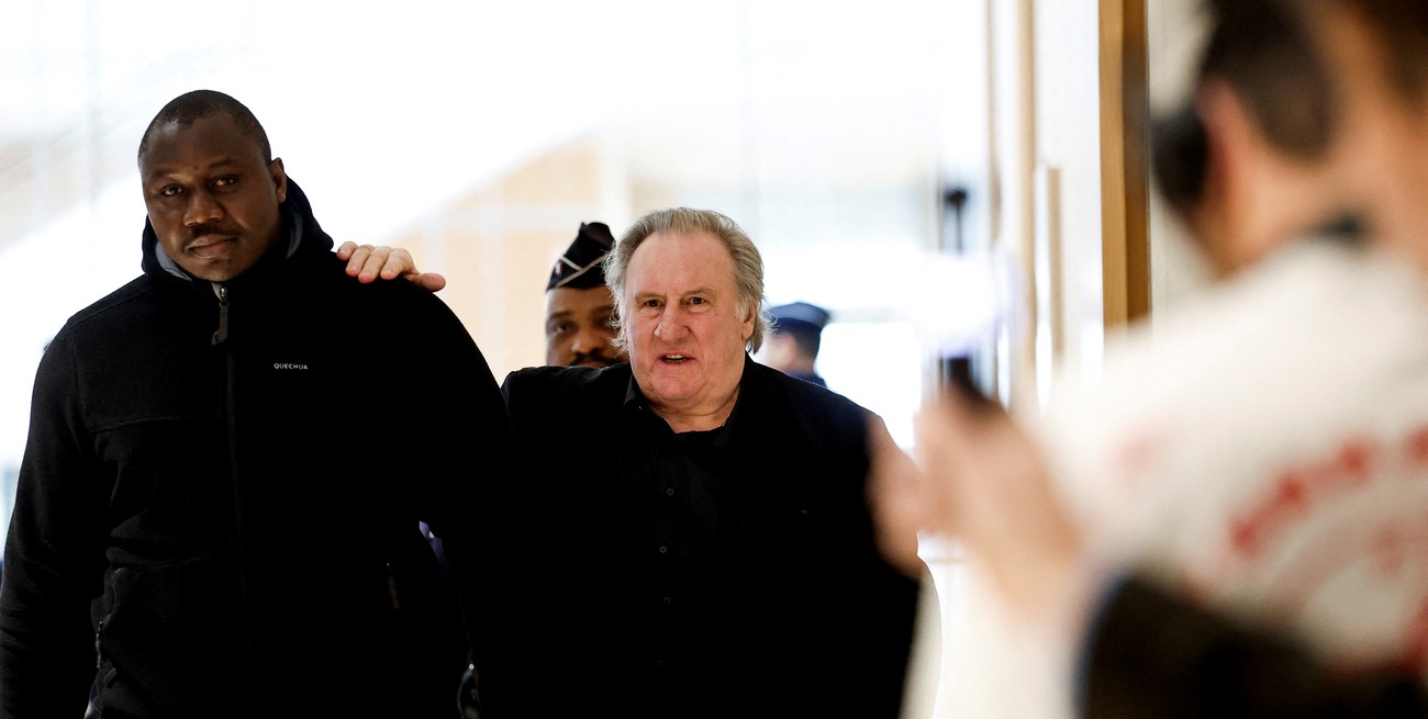 Comenzó el juicio contra Gérard Depardieu por agresión sexual