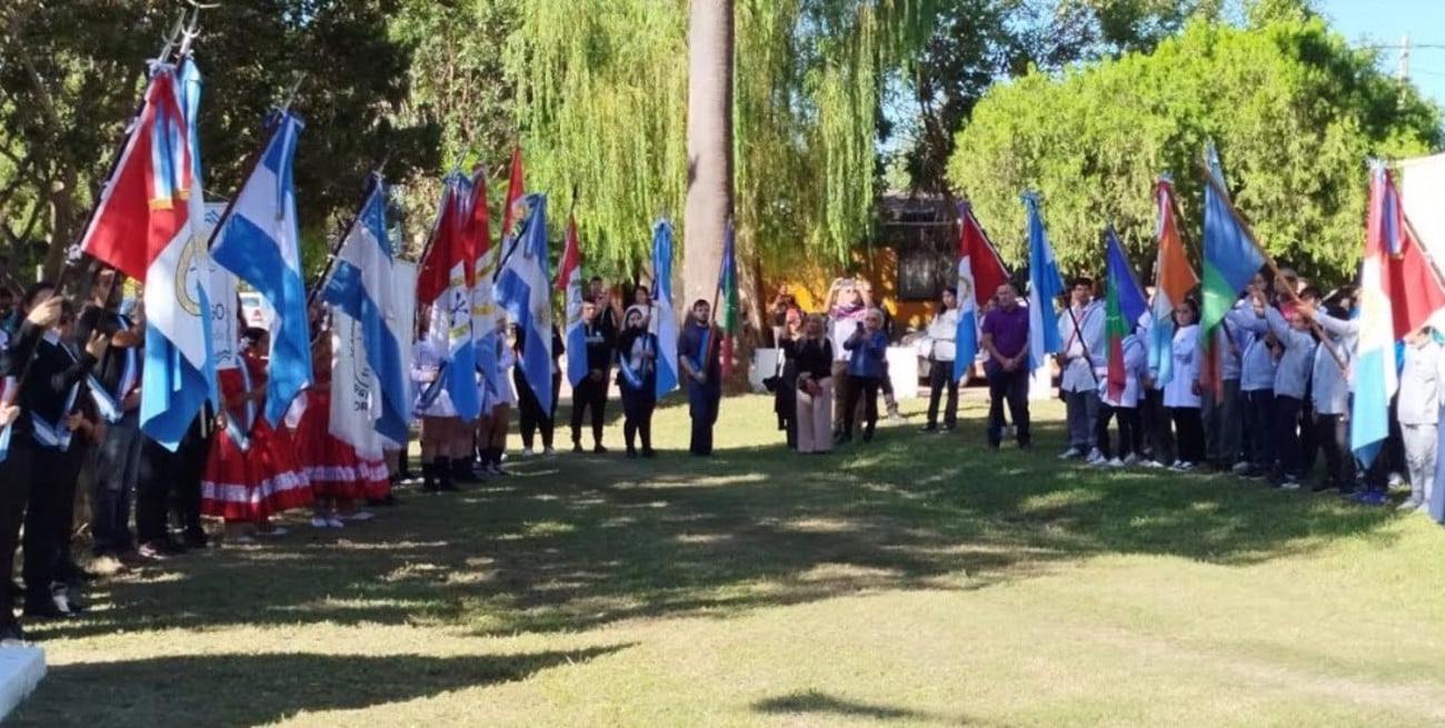 Coronda honró a su héroe Rubén Márquez y a los veteranos de guerra de la ciudad