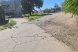 "Señor intendente: por la presente le comunico formalmente que el barrio Barranquitas está en la ciudad que usted gobierna", advierte un lector.