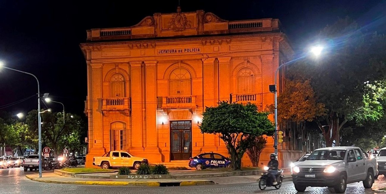 Escándalo en la Alcaidía: policías cobraban por celulares, privilegios y hasta hacían inversiones en criptomonedas